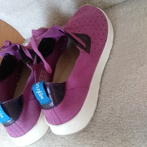 Walrus Dixie Micro Fiber Suede Look Perforated Lace Up Sneakers 6 Purple - Picture 10 of 16